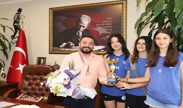 Eczacıbaşı Spor Kulübüne Transfer