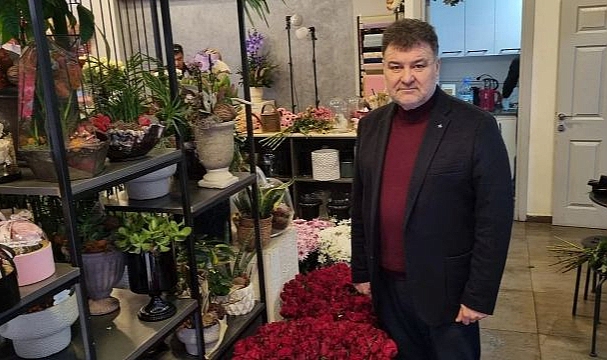 İzmir Çiçekçiler Esnaf Odası Başkanı’ndan Sevgililer Günü İçin Önemli Çağrı!