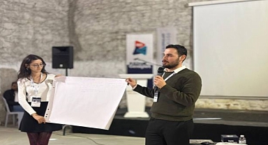 İzmir’de gençler kent yönetimine doğrudan katılıyor