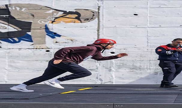 İzmir İtfaiyesi’nde zorlu sınav maratonu başladı 498 aday parkurda